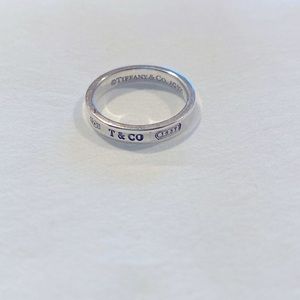 Tiffany & Co. 1837 ring